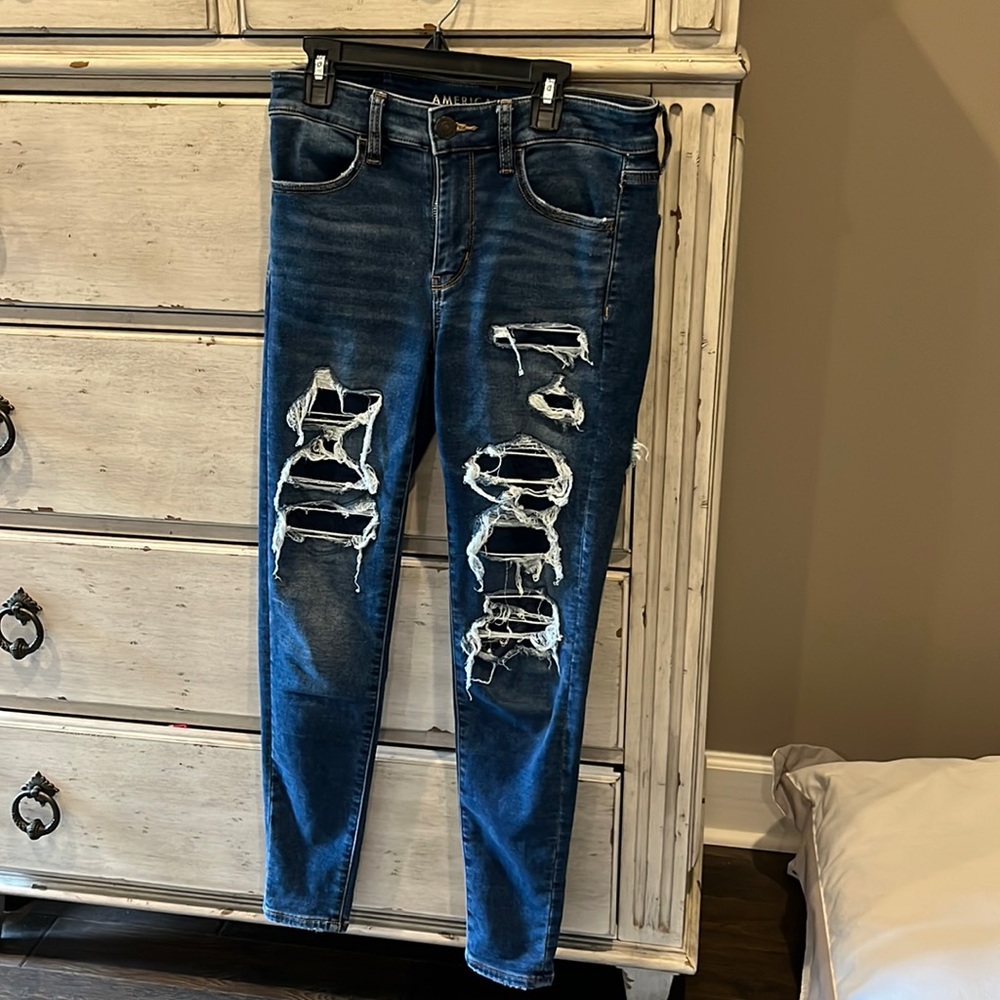 American Eagle jeans size 4.